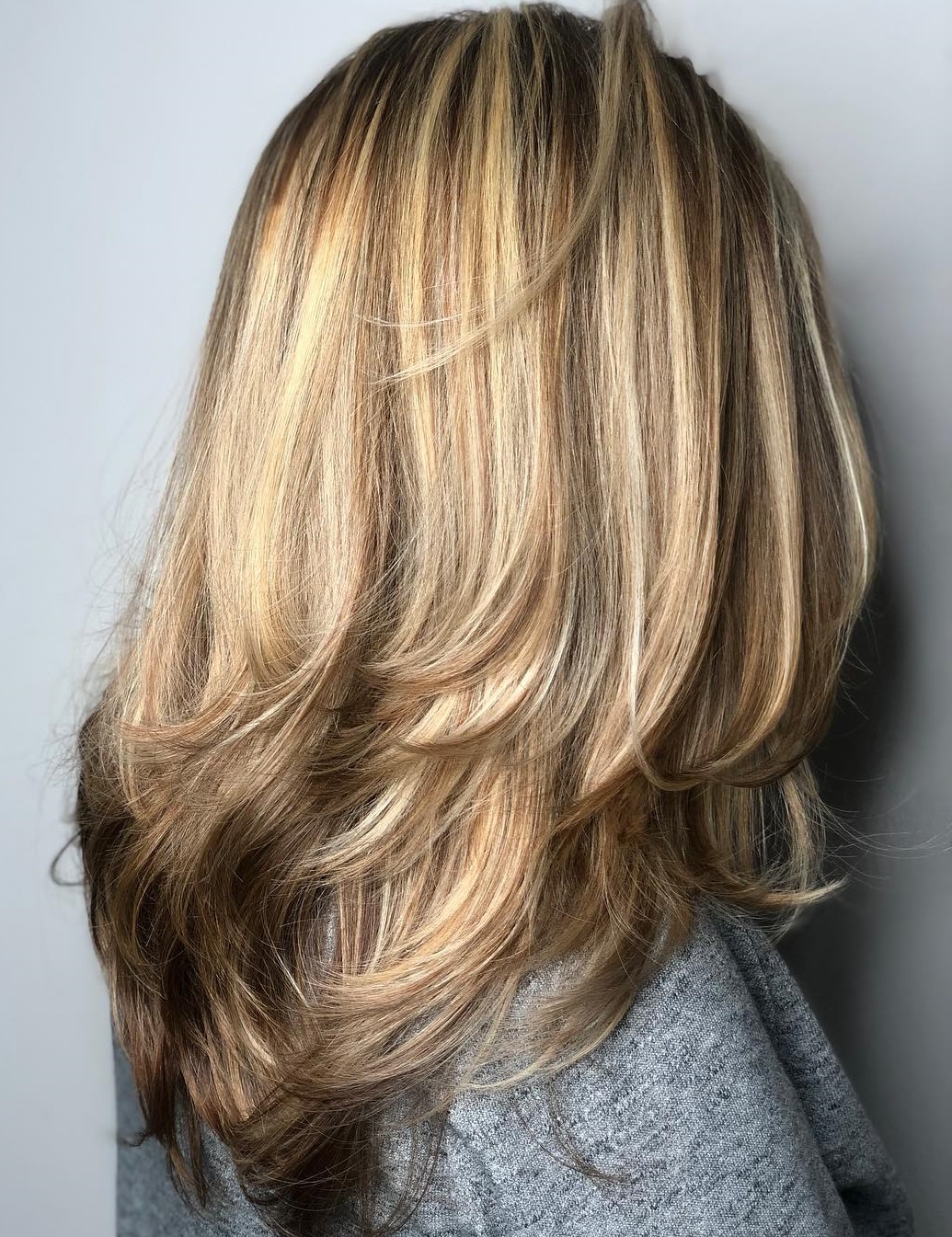 Back View Visual Idea Back View Visual Idea β Long Winter Haircuts