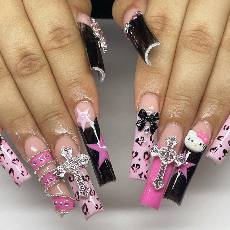 Baddie Playful Statement Visual Idea — Baddie Winter Nails