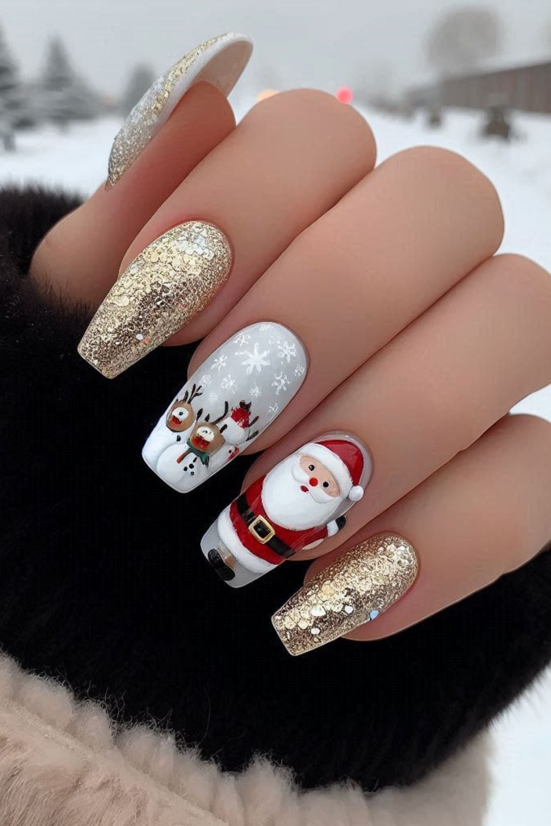 Hand-Painted Santa Claus Gold Glitter Coffin Nails Hand-Painted Santa Claus Gold Glitter Coffin Nails β Short Christmas Coffin Nails 2026