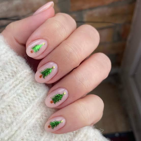 Subtle Green Christmas Tree Nails Subtle Green Christmas Tree Nails β Cute Christmas Nails 2026