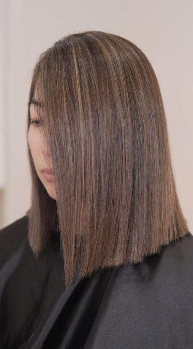 Collarbone Blunt Lob With Subtle Balayage Collarbone Blunt Lob With Subtle Balayage β Mushroom Brown Hair