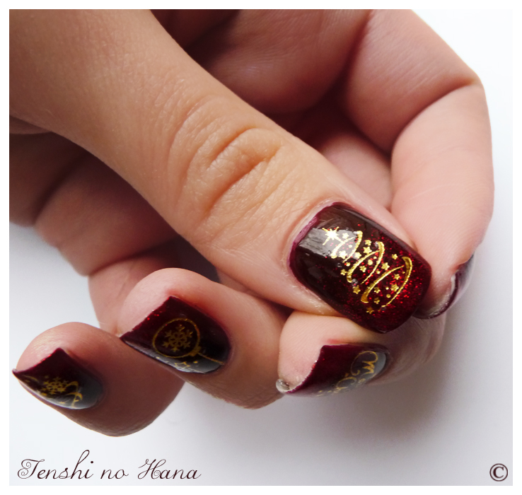 Short Square Burgundy with Gold Christmas Decals Short Square Burgundy with Gold Christmas Decals β Burgundy Christmas Nails 2026