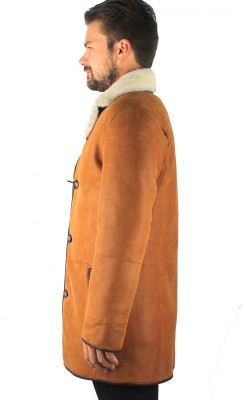 Open Brown Suede Shearling Coat with White T-Shirt and Denim — Shearling Coat Outfits