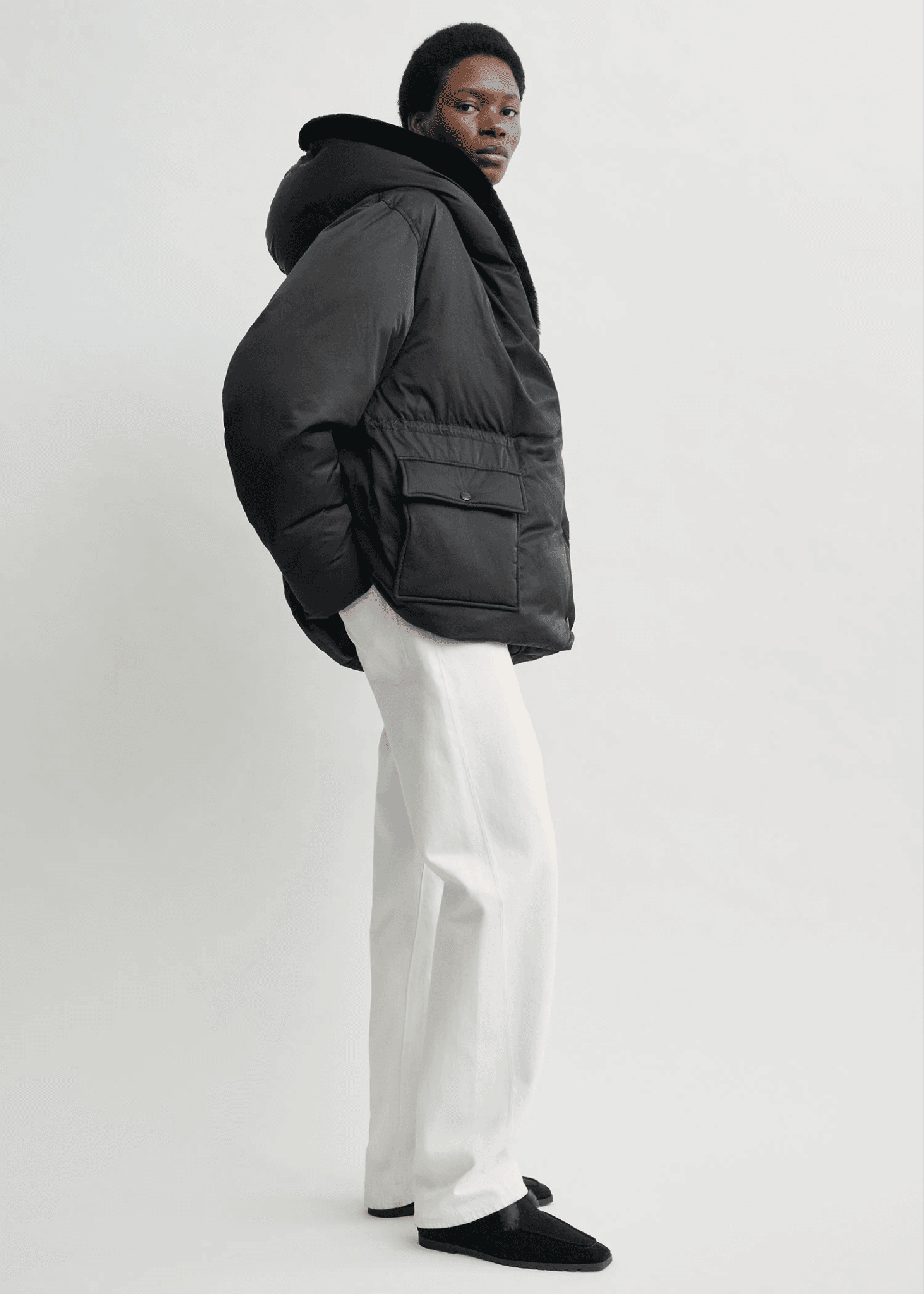 Puffer Jacket with Fur-Lined Hood for Urban Winter Style — Winter College Outfits