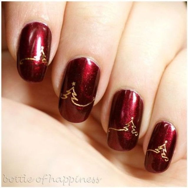 Metallic Red with Gold Christmas Tree Outlines Metallic Red with Gold Christmas Tree Outlines β Christmas Nail Art 2026