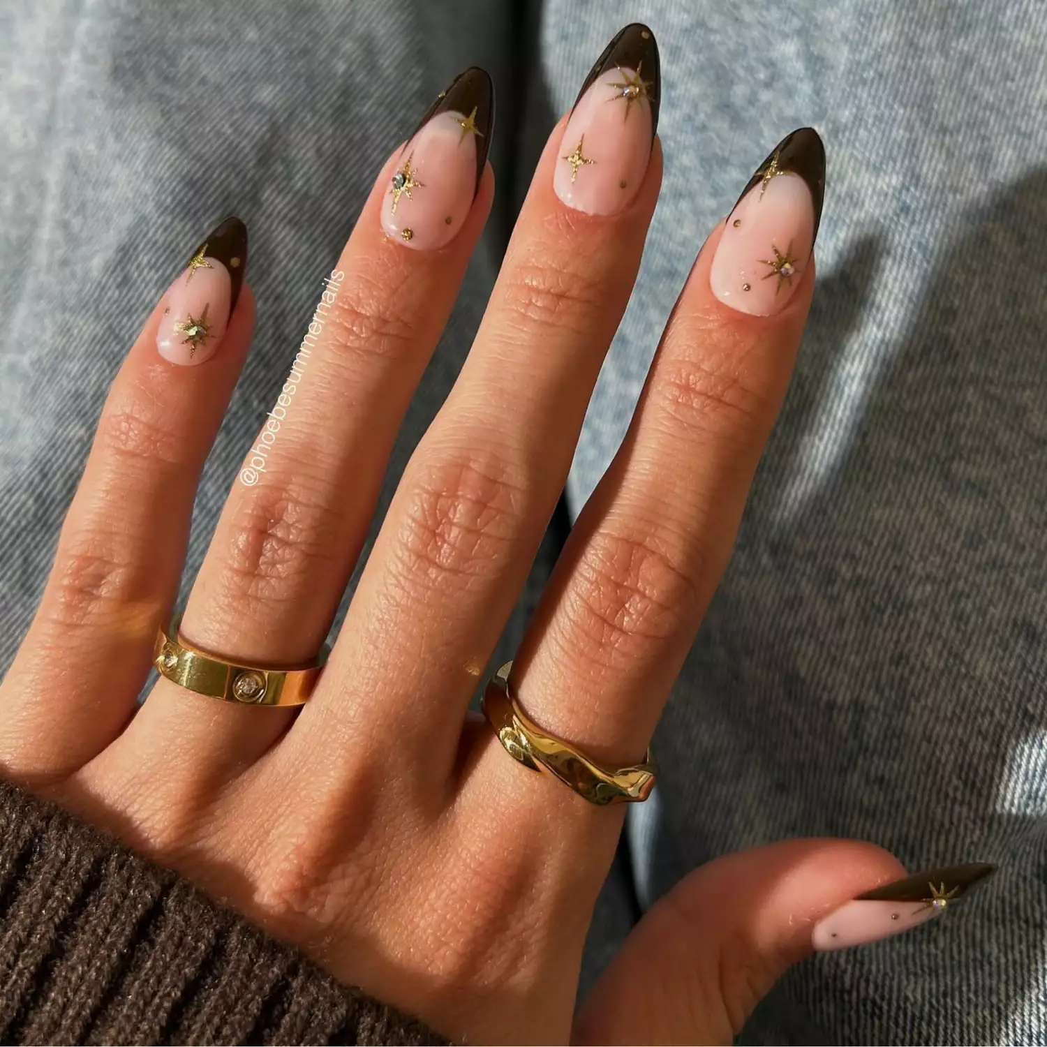 Gold Star Glitter French Tip Almonds Gold Star Glitter French Tip Almonds β Winter French Tip Nails