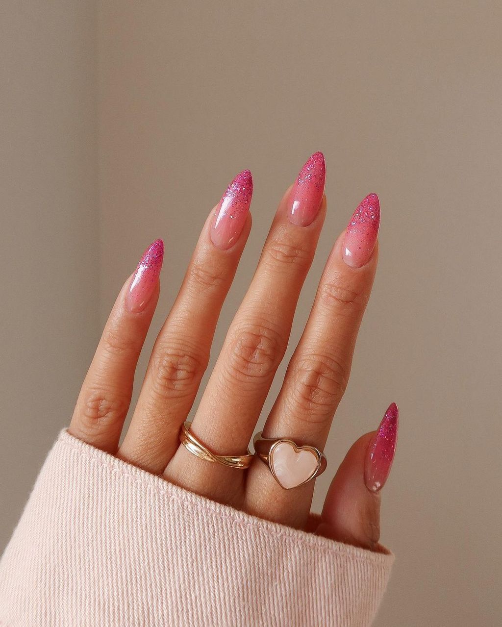 Long Stiletto Pink Glitter Gradient Long Stiletto Pink Glitter Gradient β Sparkly Winter Nails