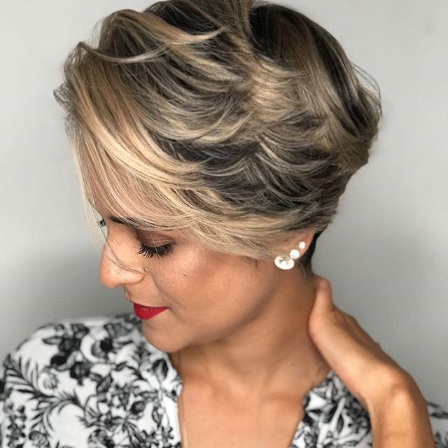 Short Side-Swept Visual Idea — Winter Hairstyles for Short Hair
