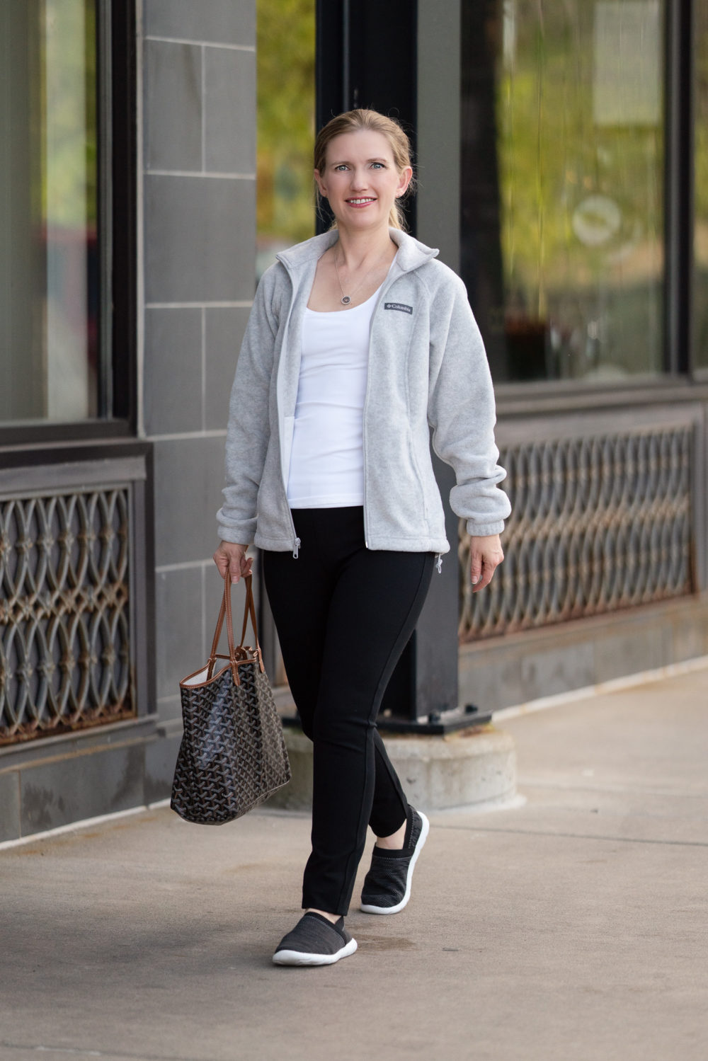 Light Grey Fleece Jacket with Slim Black Pants — Fleece Jacket Outfits