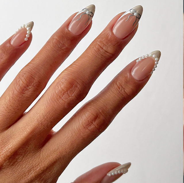 Pearl Embellished Stiletto French Nails Pearl Embellished Stiletto French Nails β Winter Wedding Nails