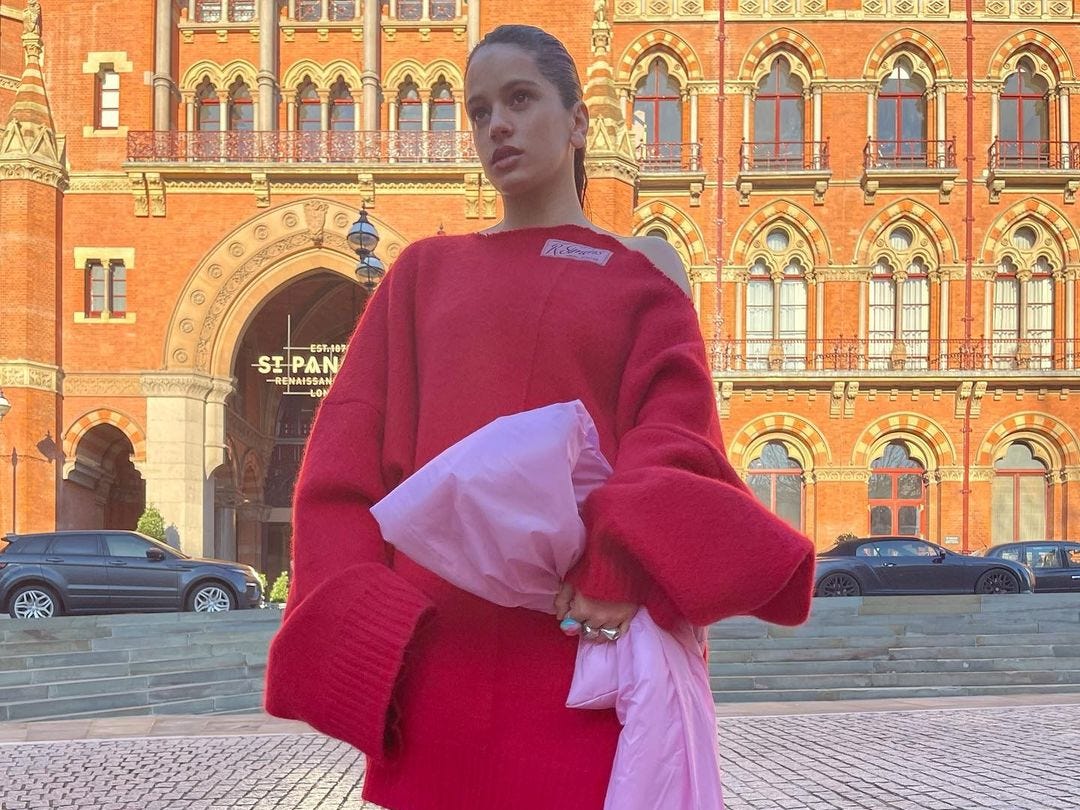 Oversized Red Knit Dress with Voluminous Sleeves for a Bold Statement Oversized Red Knit Dress with Voluminous Sleeves for a Bold Statement β Winter Photoshoot Outfits