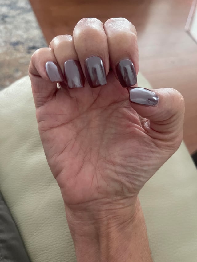 Chrome Visual Idea Chrome Visual Idea β Winter Nail Colors for Women Over 70