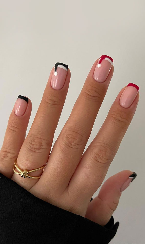 Modern Christmas French Tips Modern Christmas French Tips β Short Christmas Square Nails 2026