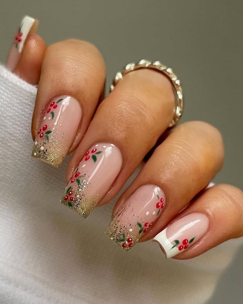 Nude Gold Glitter Gradient Berries Nude Gold Glitter Gradient Berries β Simple Christmas Nails 2026