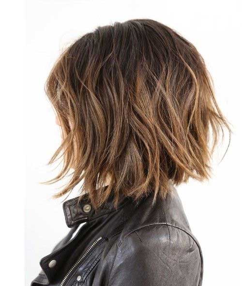 Wavy Brown Bob With Textured Ends Wavy Brown Bob With Textured Ends β Winter Hairstyles
