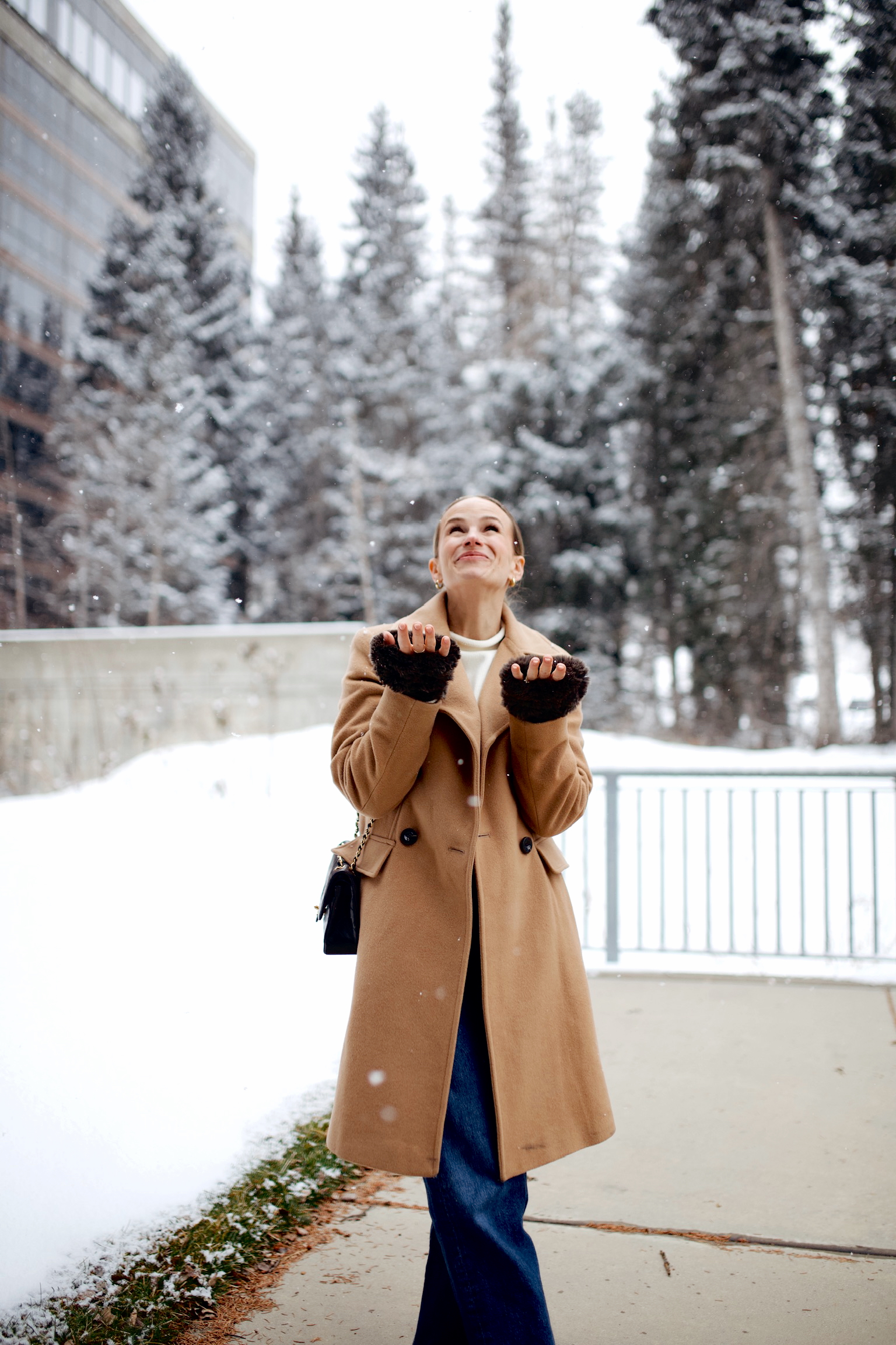 Relaxed Winter Layers: Tan Wool Coat Over White Sweater and Jeans Relaxed Winter Layers: Tan Wool Coat Over White Sweater and Jeans β Comfy Winter Outfits