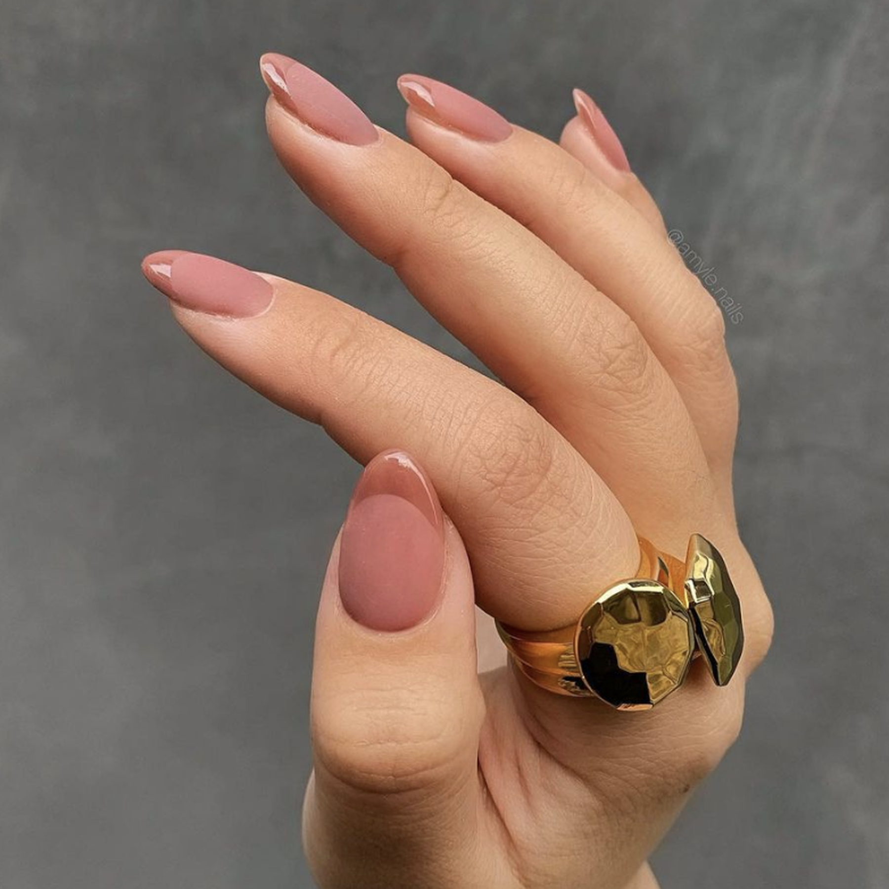 Pinky-Nude Ombre Gradient Almond Nails — Winter Gel Nail Colors