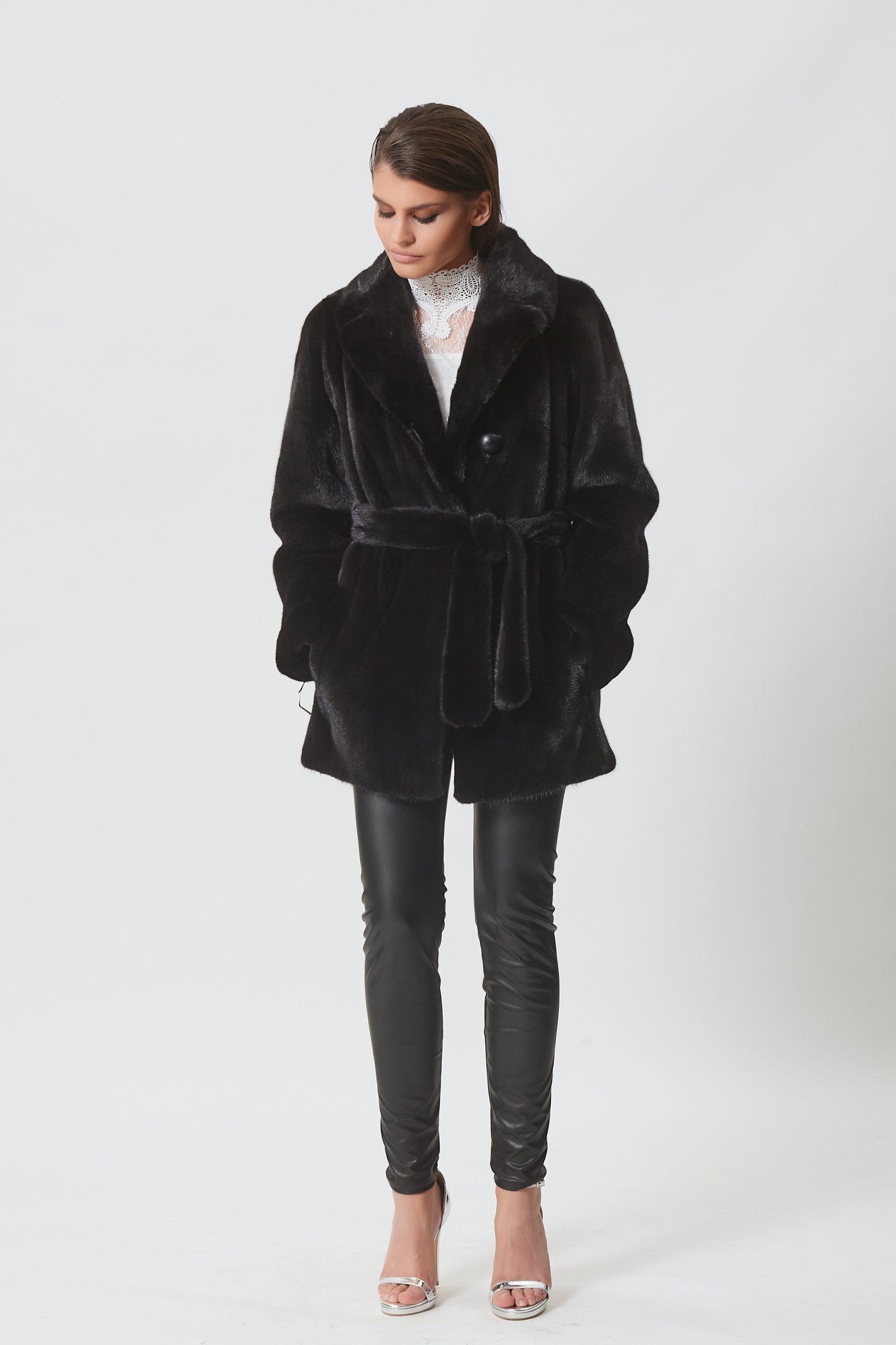 Glamorous Black Fur Coat with Belt for Evening Occasions Glamorous Black Fur Coat with Belt for Evening Occasions β Black Coat Outfits