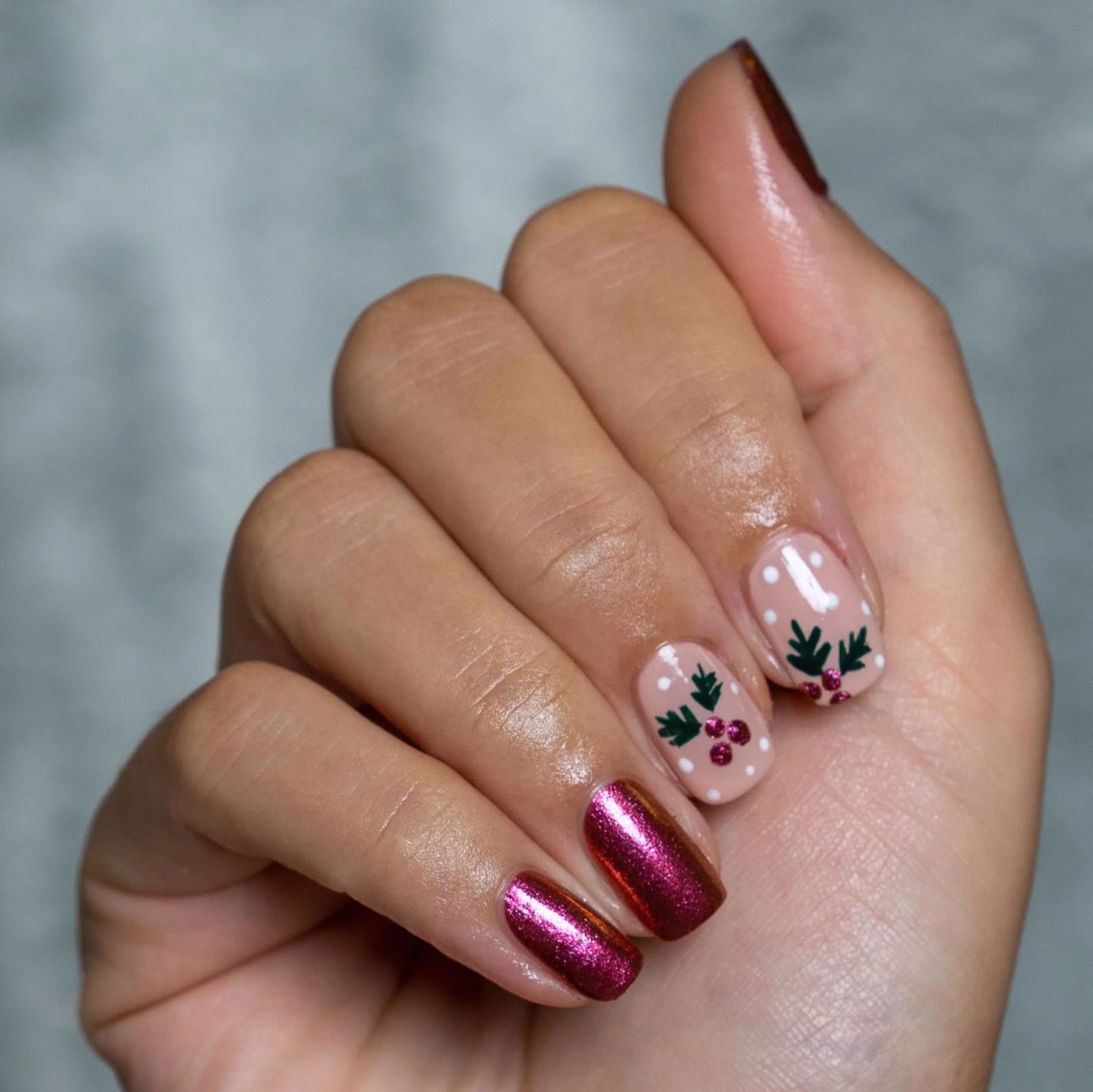 Short Square Holly Polka Dot Nails Short Square Holly Polka Dot Nails β Cute Christmas Nails 2026