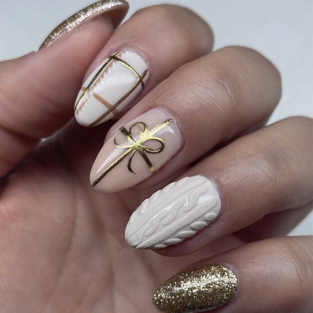Glossy And Textured Visual Idea Glossy And Textured Visual Idea β New Years Nail Colors 2027