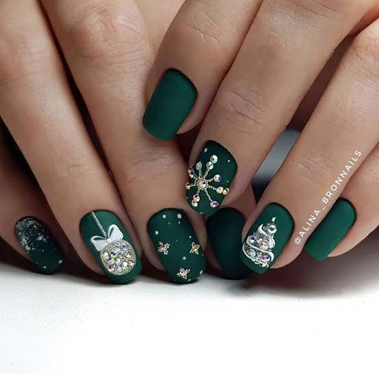 Matte Forest Green with Silver Holiday Embellishments Matte Forest Green with Silver Holiday Embellishments β Christmas Gel X Nails 2026