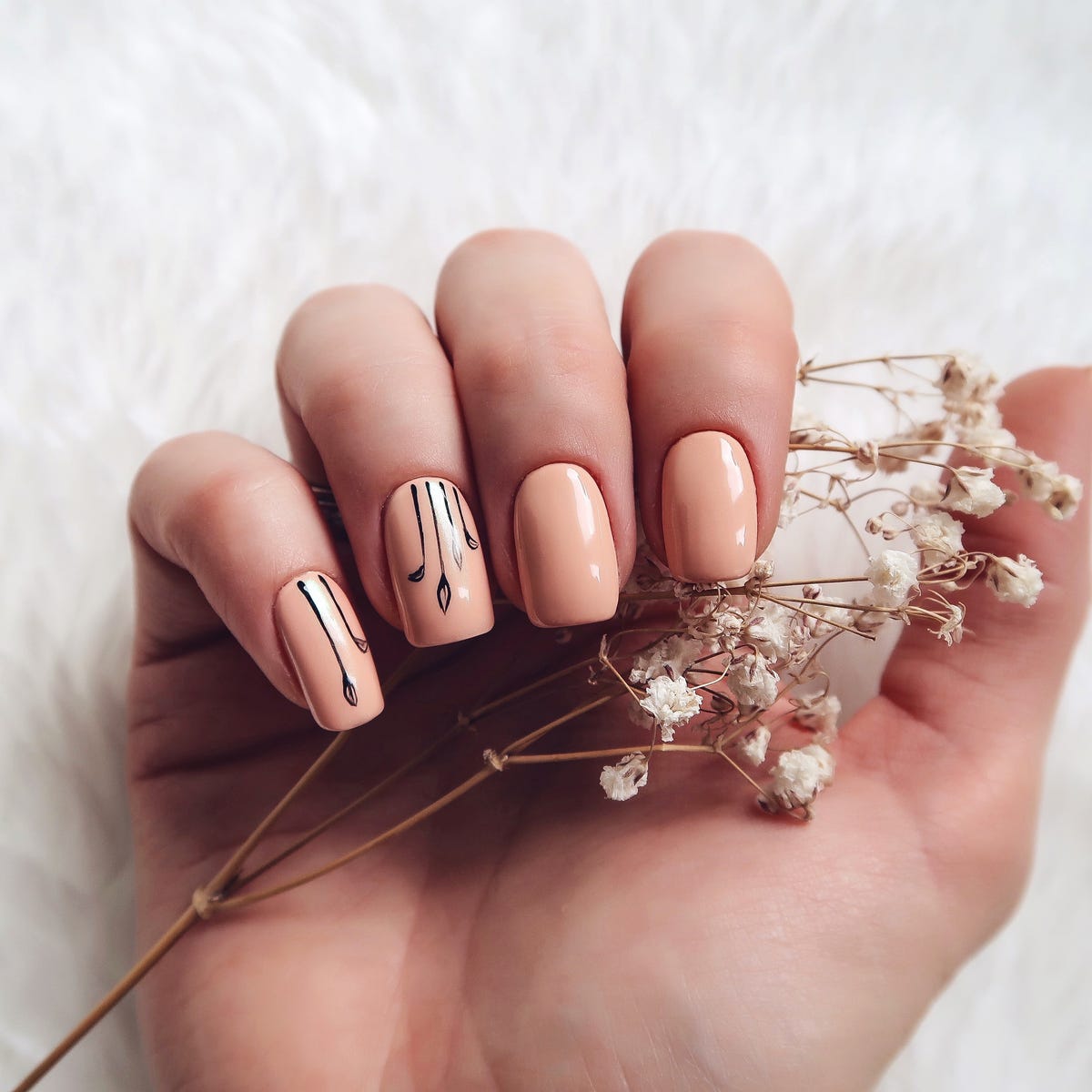 Unique Abstract Art Visual Idea Unique Abstract Art Visual Idea β Winter Nude Nails