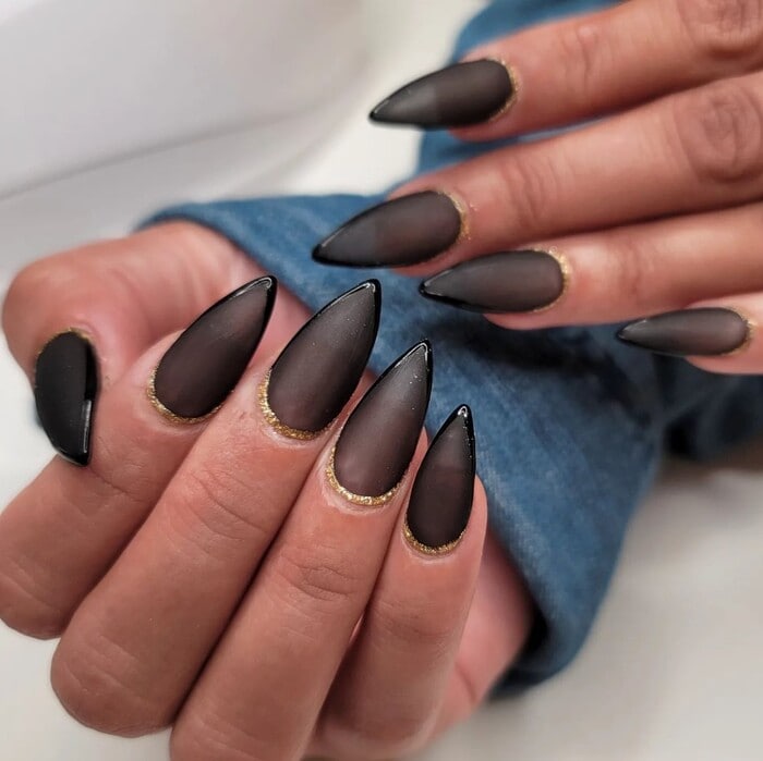 Winter Visual Idea — Winter Black Nails
