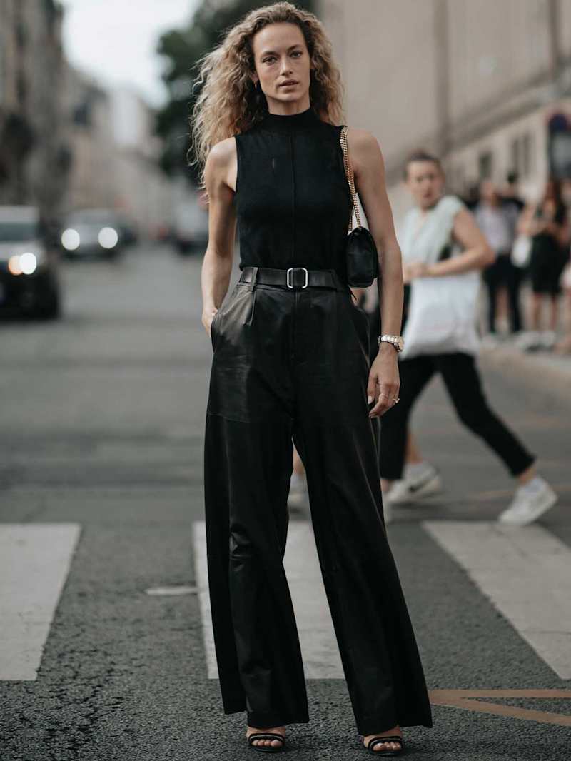 Monochromatic Black Leather Pants with Sleeveless Top and Heeled Sandals — Leather Pants Outfits
