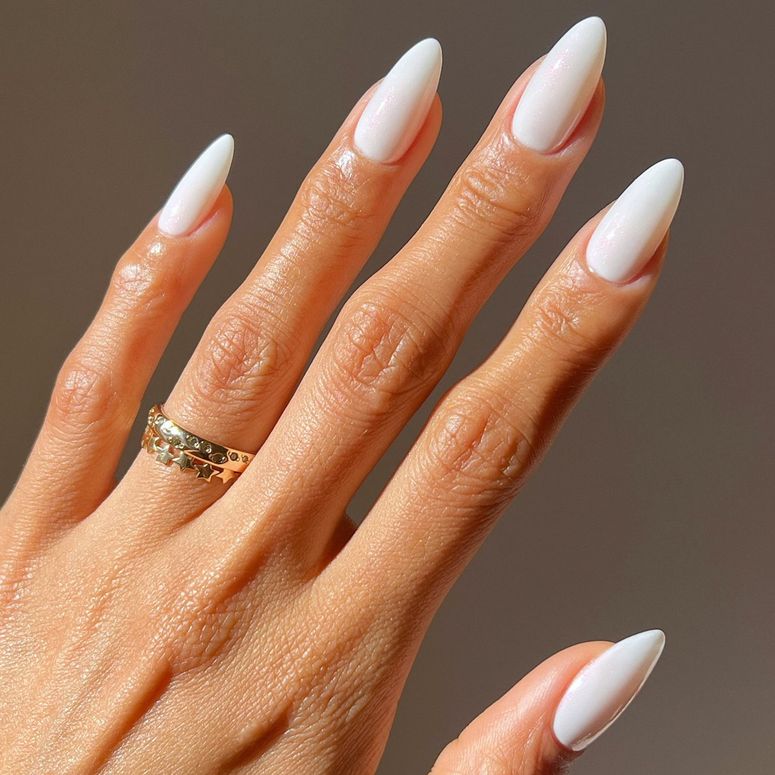 Luminous Pearlescent White Stilettos — Winter White Nails
