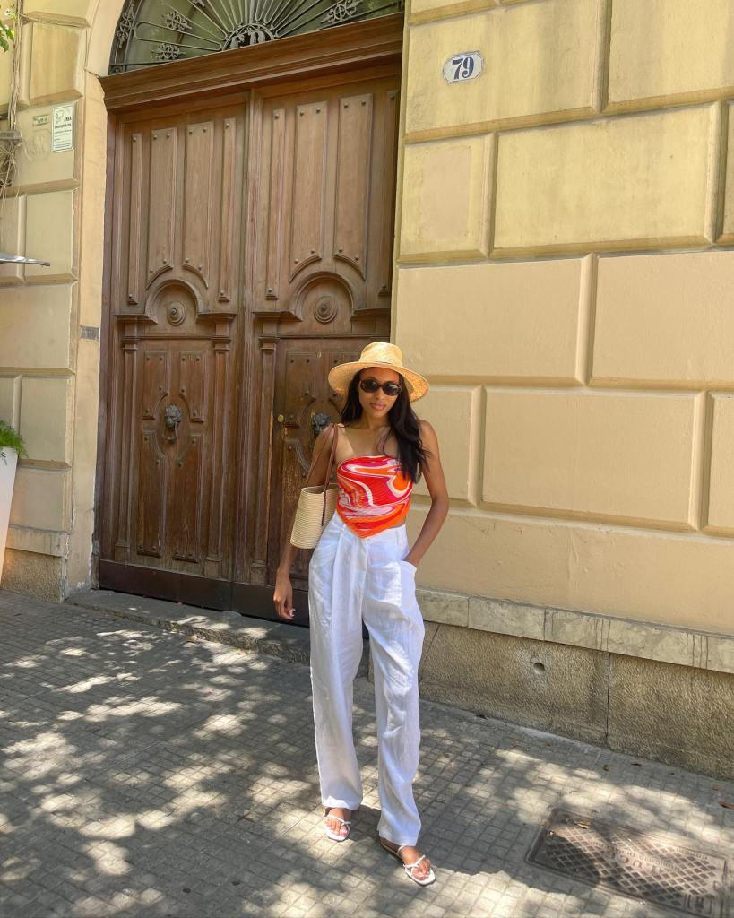Silk Scarf as a Halter Top for Summer — Scarf Outfits