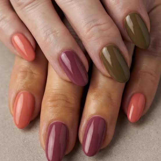 Terracotta And Plum Two Tone Short Nails — Winter Nail Colors for Women Over 60
