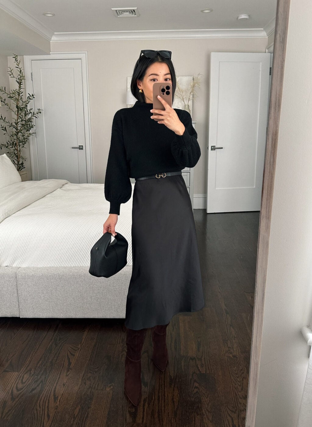 Balloon Sleeve Sweater with Satin Midi Skirt and Pointed Boots Balloon Sleeve Sweater with Satin Midi Skirt and Pointed Boots β Winter Outfits for Petite Women