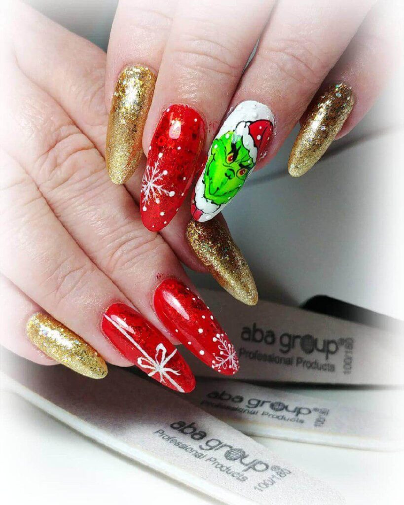 Visual Idea Visual Idea β Grinch Nails 2026