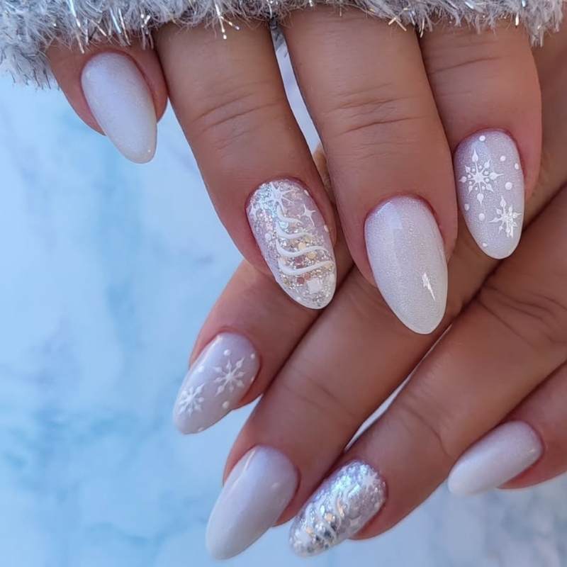 Matte White Snowflake Christmas Tree Nails — Winter Acrylic Nails