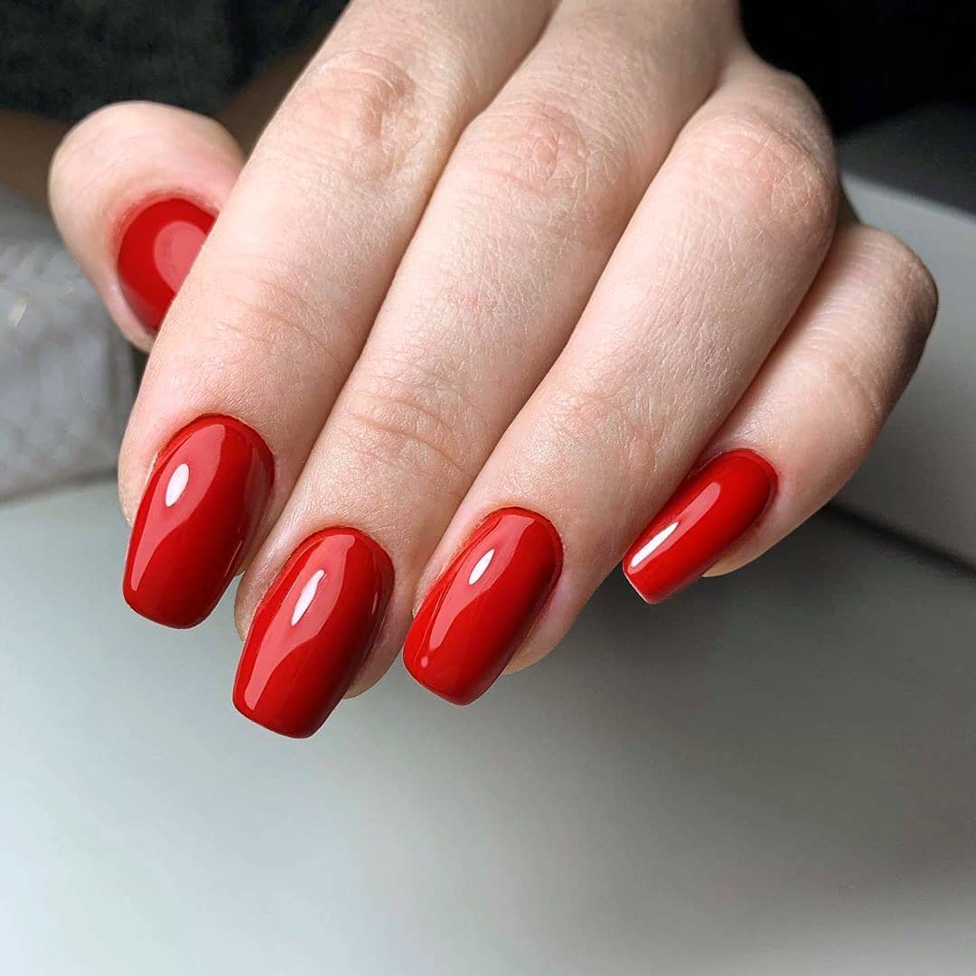 None Vibrant Glossy Red Medium Square Nails — Winter Red Nails
