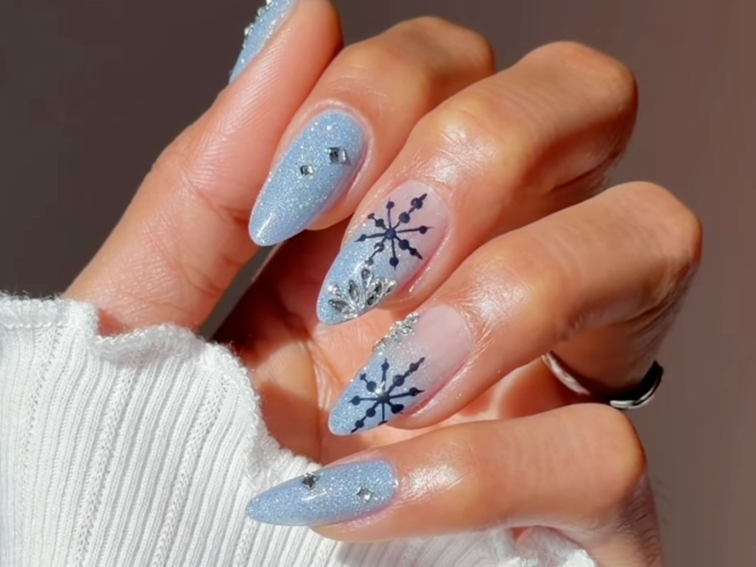 Matte Glitter Visual Idea Matte Glitter Visual Idea β Long Winter Coffin Nails