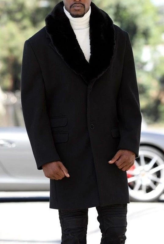 Black Car Coat with Fur Collar Detail — Car Coat Outfits