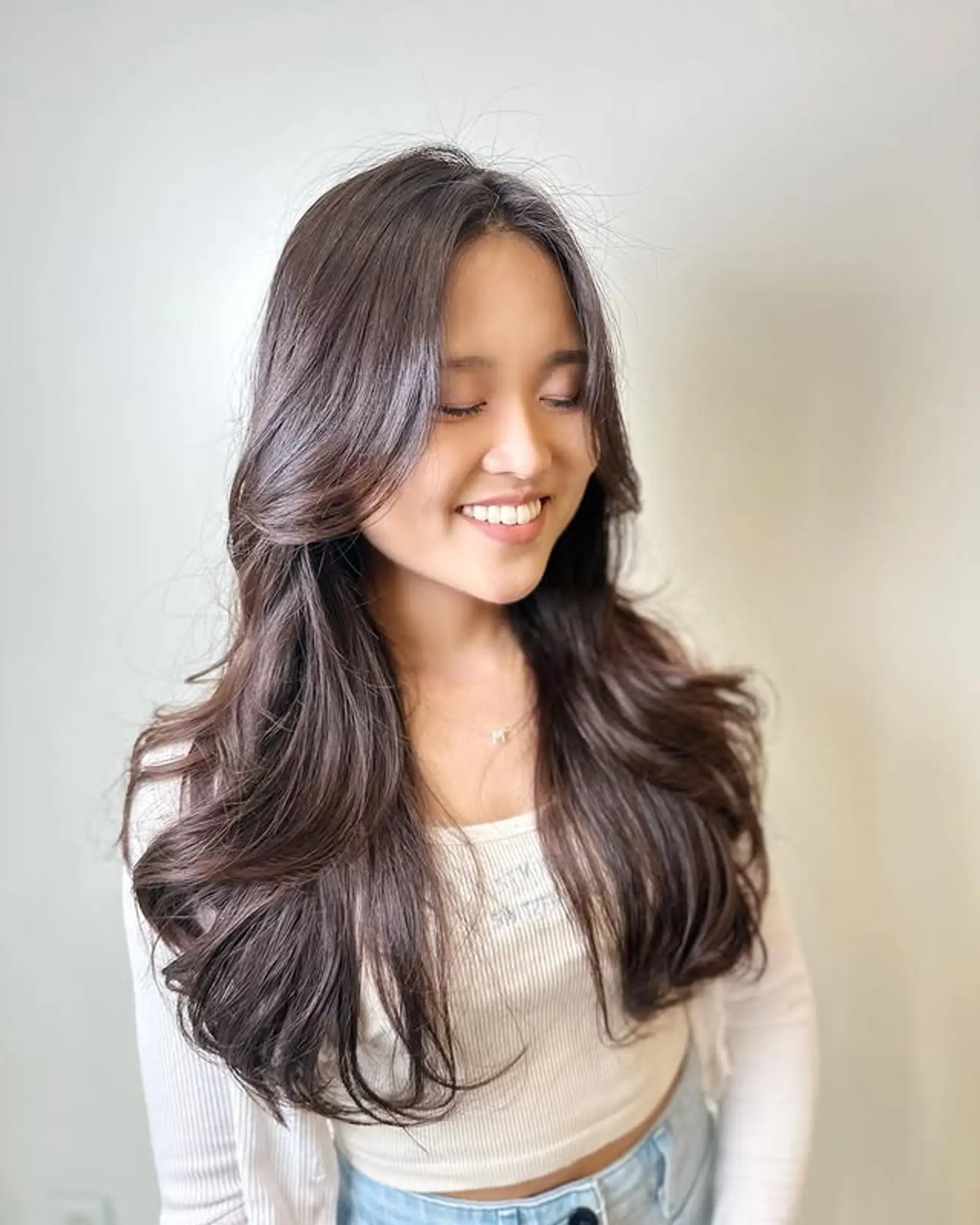 Collarbone Layers With Soft Bangs — Winter Haircuts with Curtain Bangs