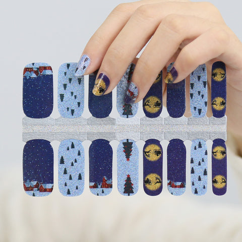 Glitter Visual Idea — Christmas Nails for Kids 2026