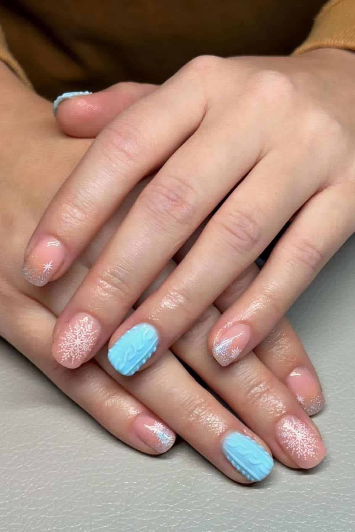 3D Knit Texture Accent — Simple Winter Nails