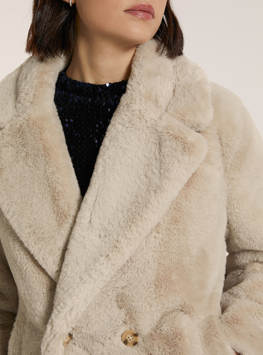 Casual Daytime Tan Oversized Faux Fur Coat: Casual Layering — Faux Fur Coat Outfits