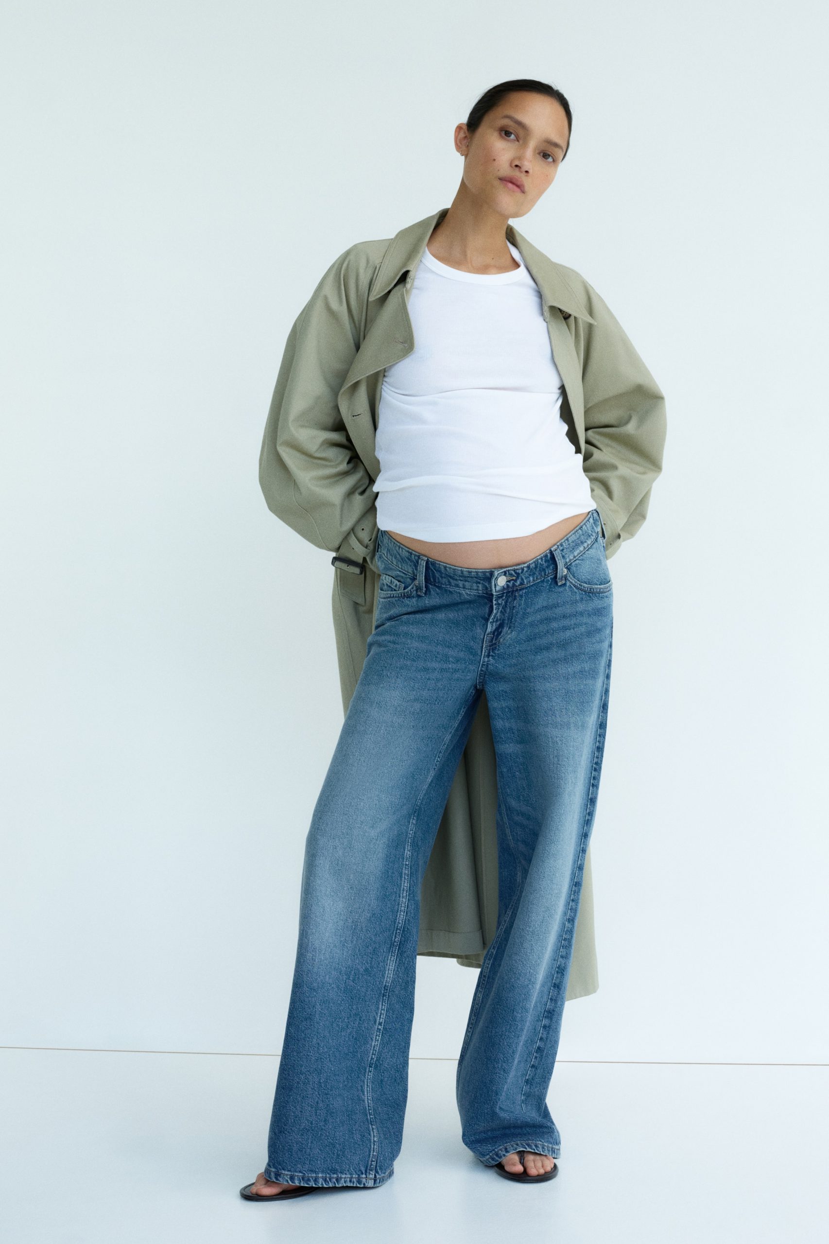 Khaki Trench Coat Over Casual Basics Khaki Trench Coat Over Casual Basics β Winter Maternity Outfits