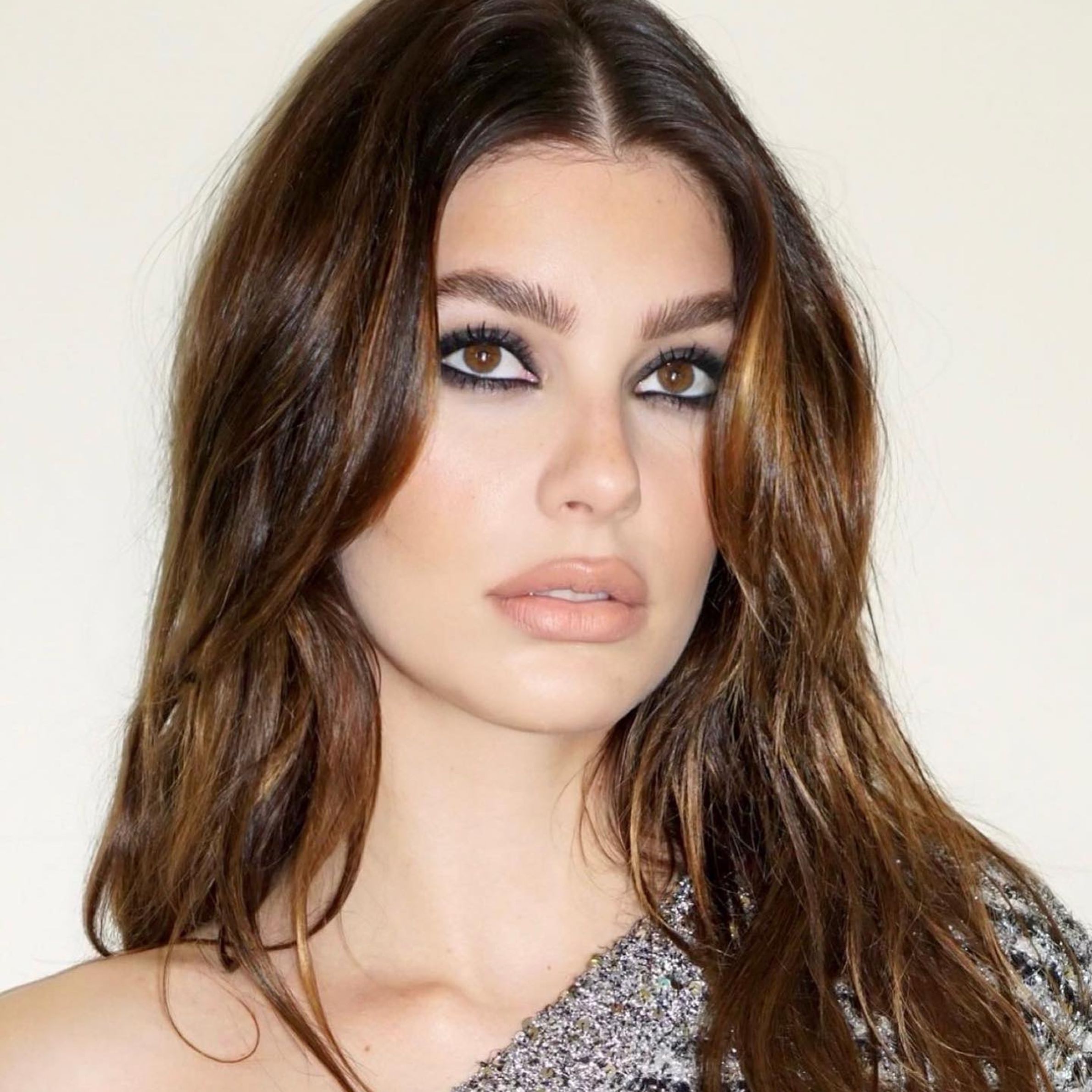 Mid-Back Dark Brown With Caramel Highlights — Winter Hair Colors for Brown Eyes