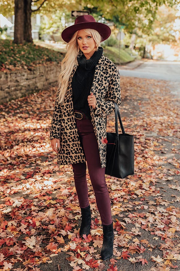 Casual Outing Leopard Print Faux Fur Coat Over Pink Blouse And Black Skirt Casual Outing Leopard Print Faux Fur Coat Over Pink Blouse And Black Skirt β Leopard Coat Outfits