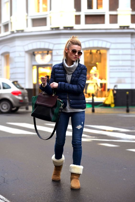 Cozy Everyday Style: UGG-Style Boots with Puffer Jacket and Jeans — Winter Boots Outfits