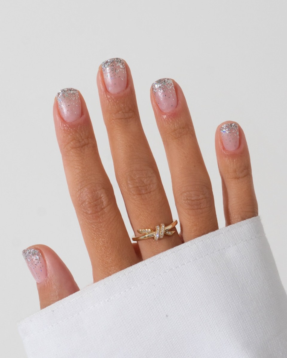 Short Almond Silver Glitter Ombré Nails — Winter Wedding Guest Nails