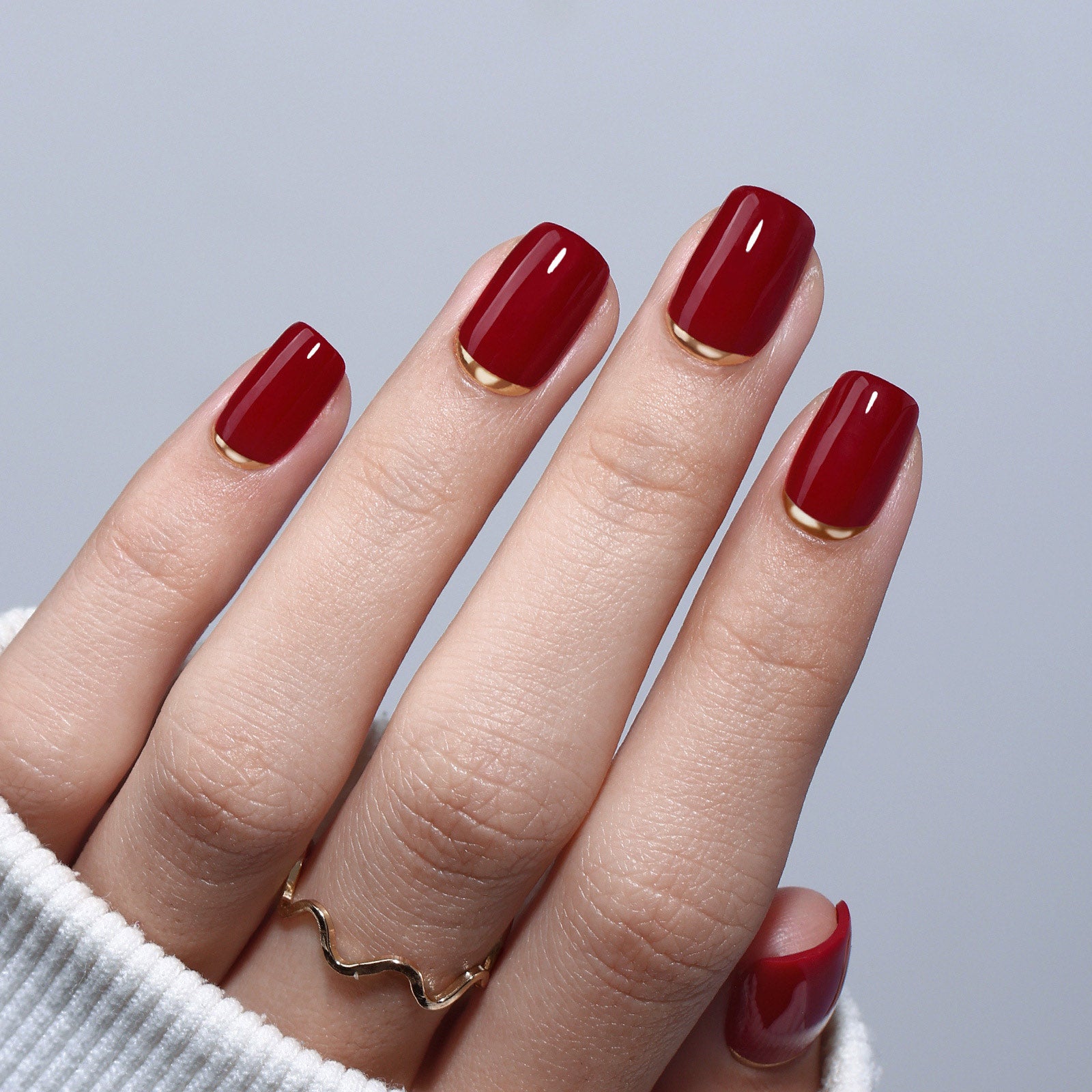 Deep Red with Gold Metallic Line Nails — Short Winter Gel Nails