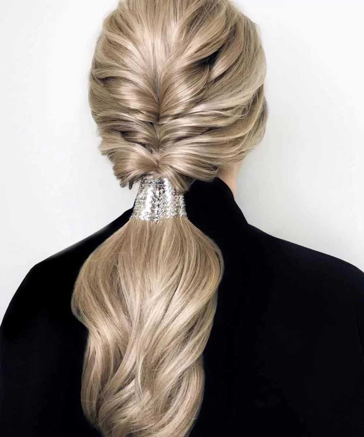 Ash Blonde With Subtle Highlights Visual Idea Ash Blonde With Subtle Highlights Visual Idea β Easy Winter Hairstyles