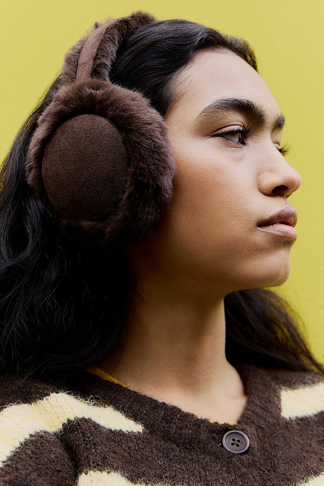 Textured Brown Faux Fur Earmuffs with Striped Knit Cardigan Textured Brown Faux Fur Earmuffs with Striped Knit Cardigan β Earmuffs Outfits