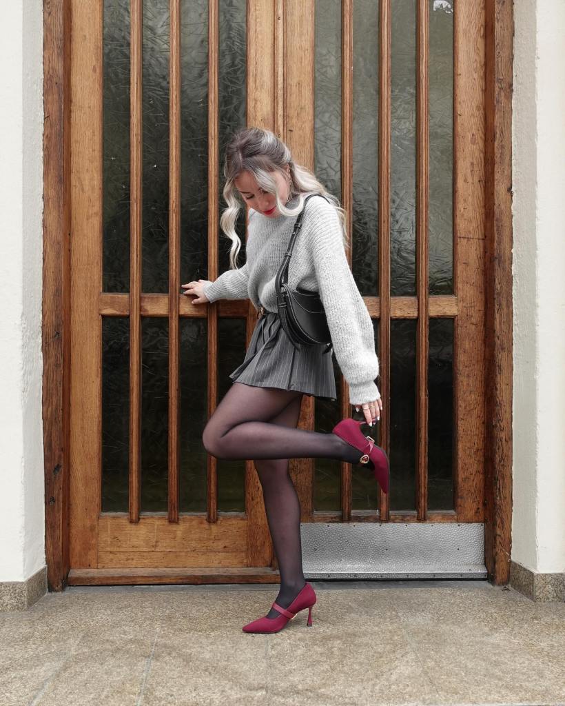 Grey Tweed Coat with Burgundy Accents Grey Tweed Coat with Burgundy Accents β Classy Winter Outfits